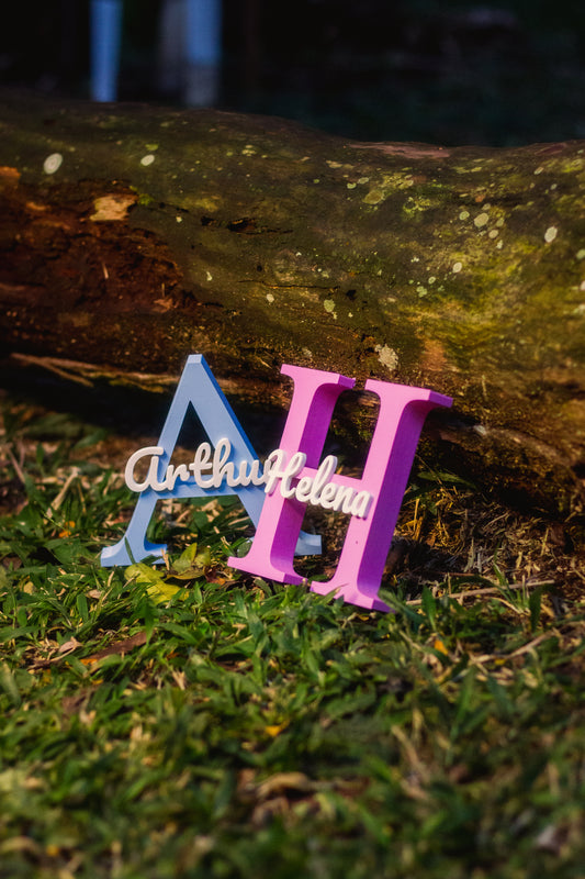 Placa de Inicial com Nome – Personalizada em 3D
